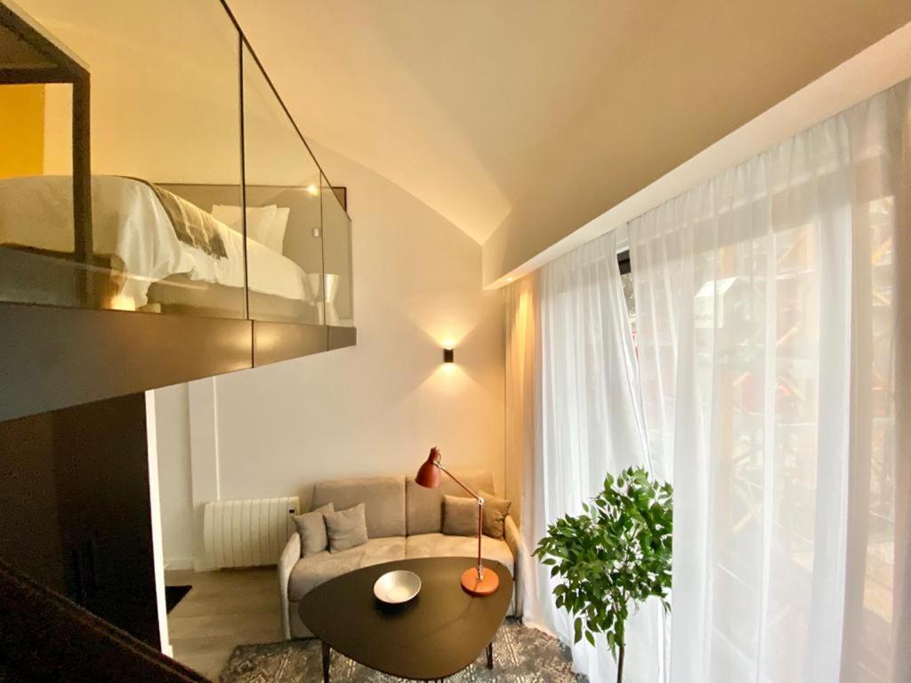 B0 Mini Loft Duplex 175blo-paris Convention Apartment Paris