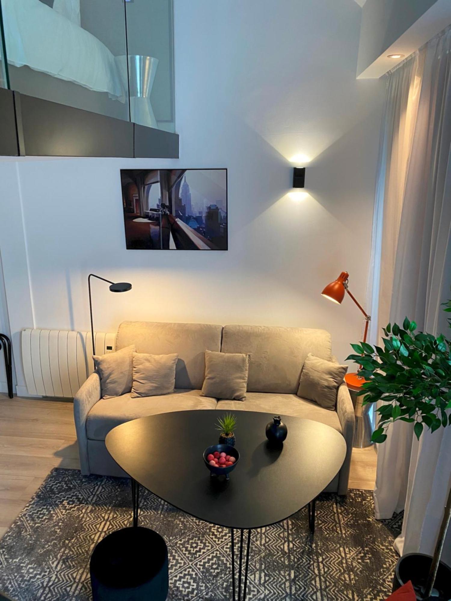 Apartment B0 Mini Loft Duplex 175blo-paris Convention